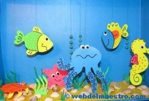 Acuario de papel-terminación del trabajo