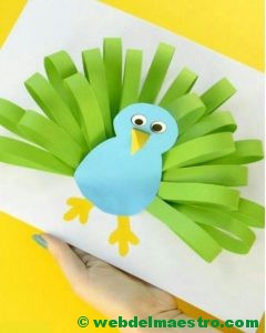 Manualidades infantiles - pavo real de papel--