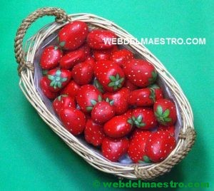 Fresas pintadas en piedra