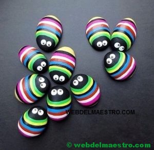 mariquitas pintadas en piedra-3