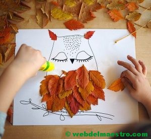 búho con hojas de otoño-