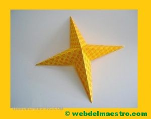 estrella de cuatro puntas.