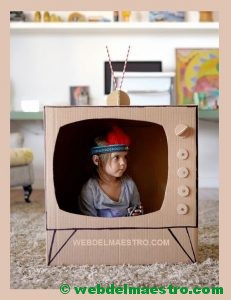 televisor de cartón